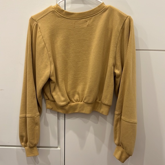 Oak & Fort Cropped Crewneck - Picture 2 of 4